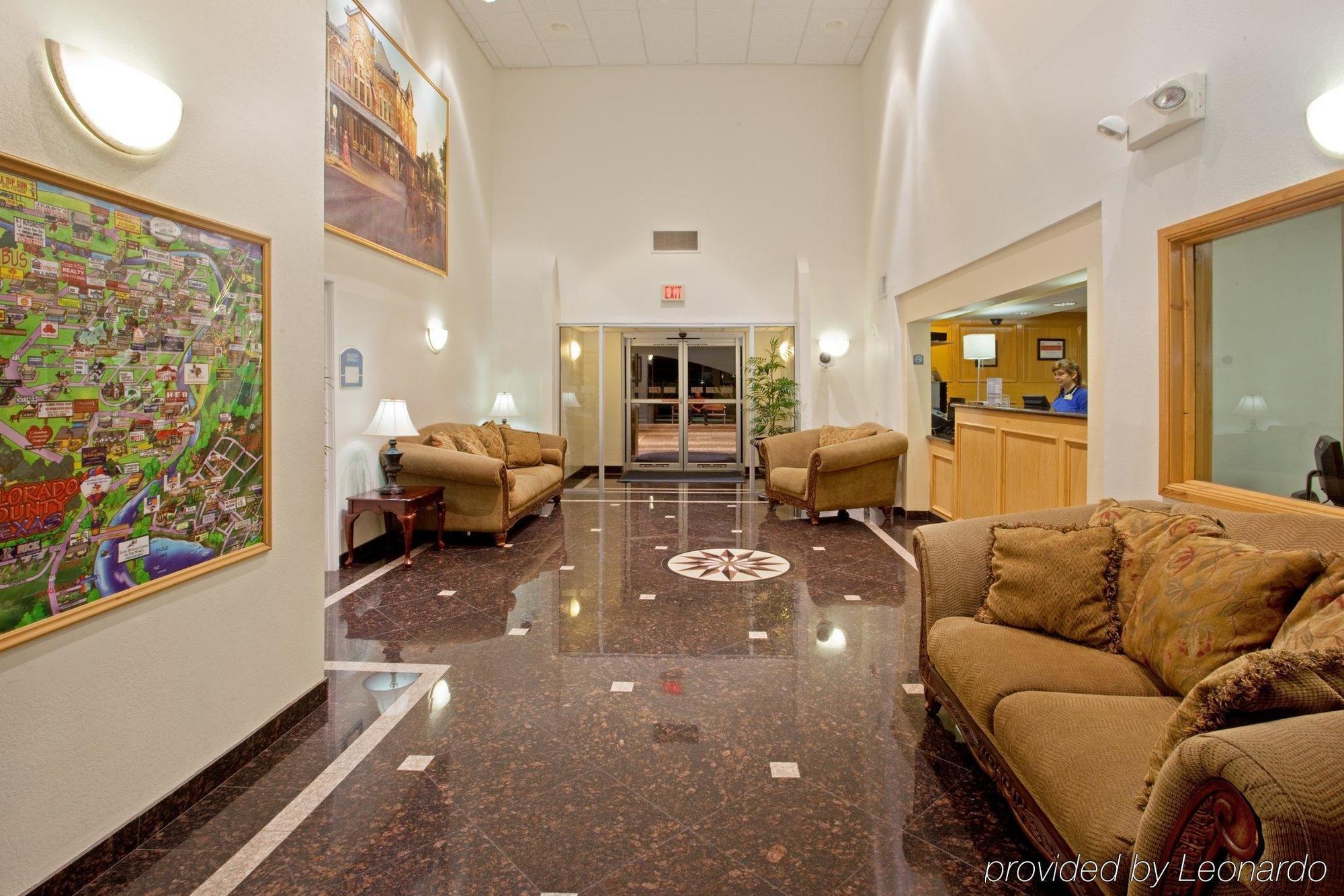 Holiday Inn Express Hotel & Suites Columbus By Ihg Interior foto
